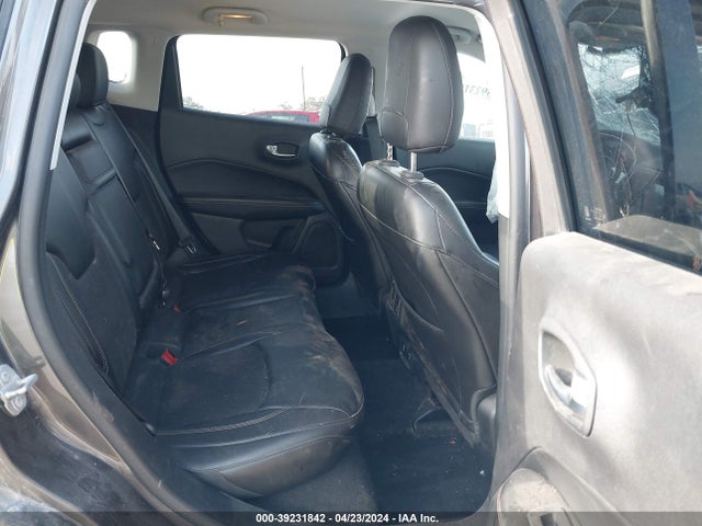 3C4NJDBB7JT350318 Jeep Compass Latitude 4x4