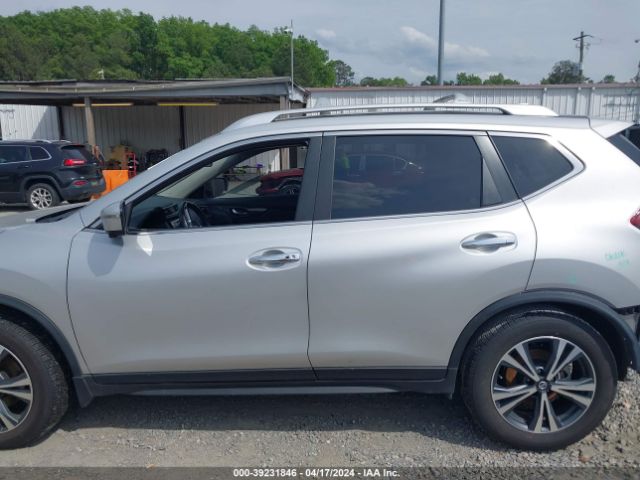 JN8AT2MT7KW263215 Nissan ROGUE SV