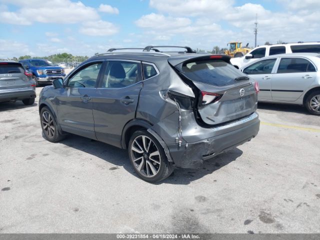 JN1BJ1CR2HW130055 Nissan Rogue Sport Sl