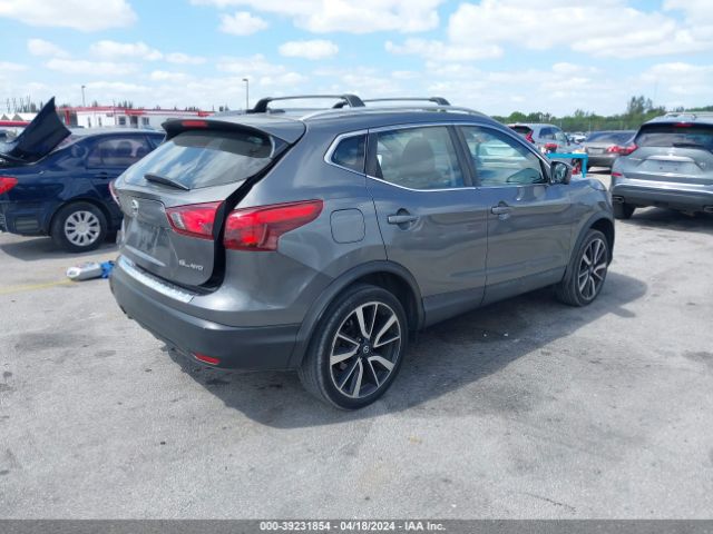 JN1BJ1CR2HW130055 Nissan Rogue Sport Sl