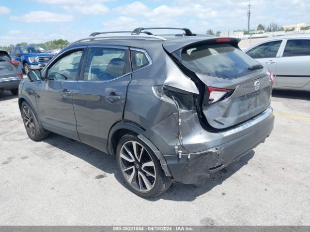 JN1BJ1CR2HW130055 Nissan Rogue Sport Sl