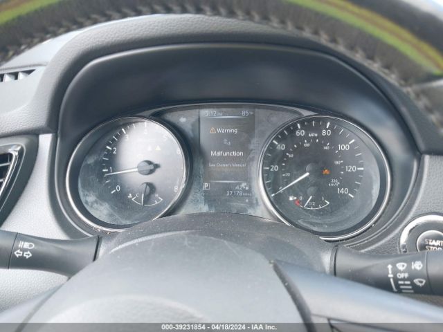 JN1BJ1CR2HW130055 Nissan Rogue Sport Sl