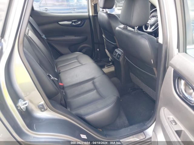 JN1BJ1CR2HW130055 Nissan Rogue Sport Sl