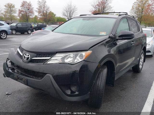 Toyota RAV4 LE 2015 2T3BFREV7FW339181 Image 2