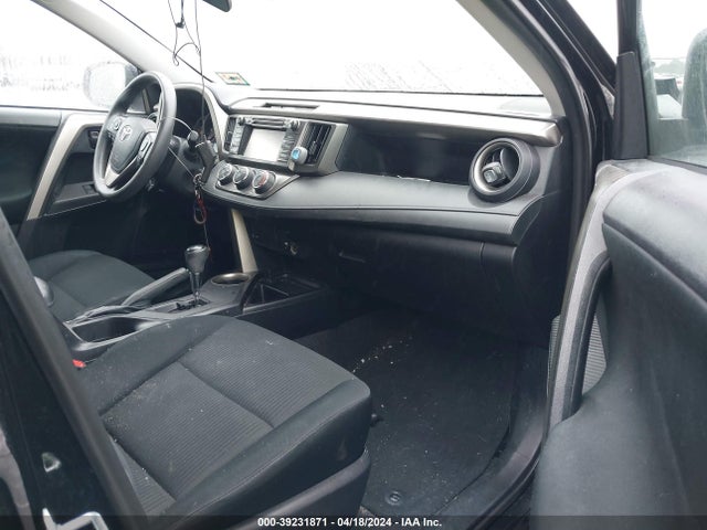 Toyota RAV4 LE 2015 2T3BFREV7FW339181 Image 5