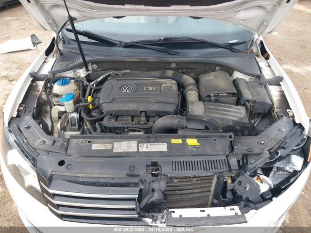 1VWBS7A35EC100876 Volkswagen Passat 1.8t Se