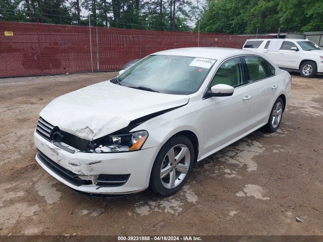 1VWBS7A35EC100876 Volkswagen Passat 1.8t Se