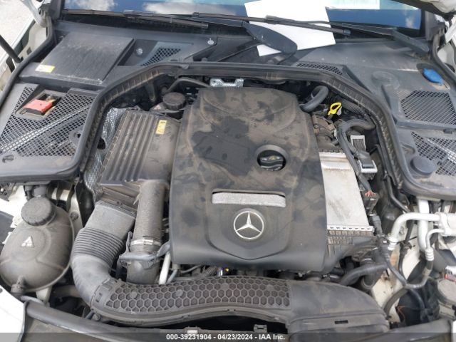 55SWF4JB0FU073748 Mercedes-Benz C 300 Luxury/sport