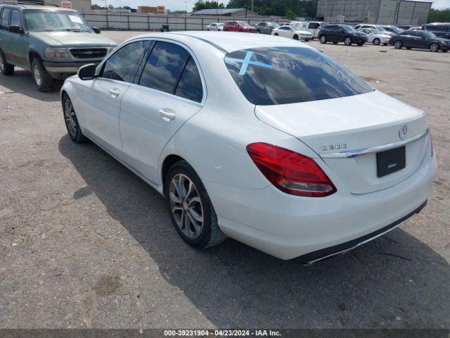 55SWF4JB0FU073748 Mercedes-Benz C 300 Luxury/sport