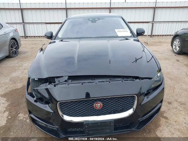 Jaguar Xe 25t 2017 SAJAR4BG0HA949261 Image 13