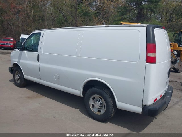 Chevrolet Express 2500 Work Van 2015 1GCWGFCF0F1167258 Image 3