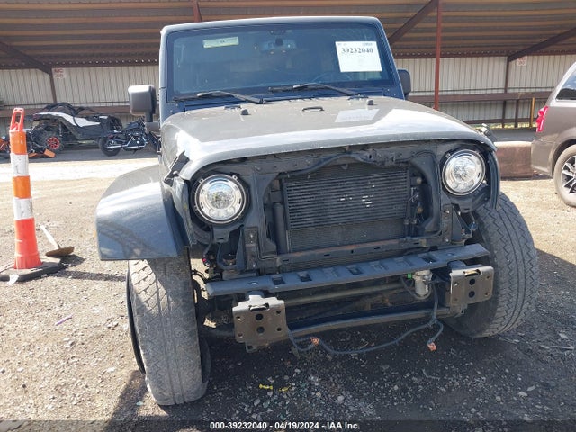 1C4AJWBG8HL728402 Jeep Wrangler Sahara 4x4