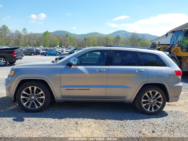 1C4RJFCG3HC964487 Jeep Grand Cherokee Overland 4x4