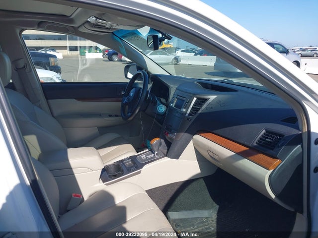 Subaru Outback 2.5i Limited 2014 4S4BRBLC0E3301773 Image 5