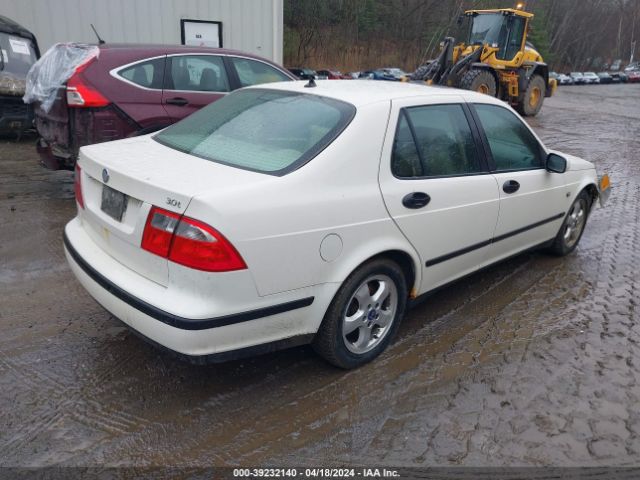 2003 SAAB 9-5 YS3ED49Z333010133 Photo 3