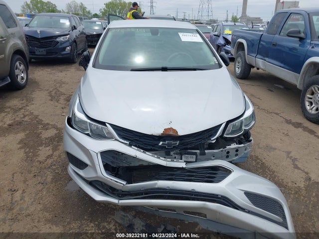 Chevrolet Cruze Ls Auto 2018 1G1BC5SM9J7226097 Image 12