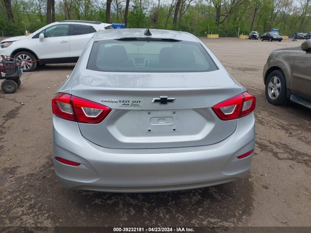 Chevrolet Cruze Ls Auto 2018 1G1BC5SM9J7226097 Image 16