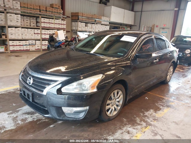 Nissan Altima 2.5 S 2015 1N4AL3AP1FC468504 Image 2