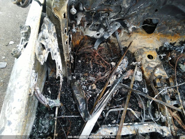 2011 MINI COOPER CLUBMAN WMWZF3C51BTX82225 Photo 6