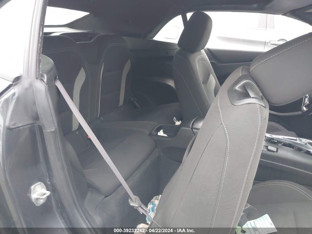 Chevrolet Camaro 1lt 2017 1G1FB3DS3H0136824 Image 8