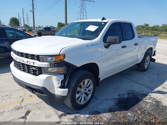 Chevrolet Silverado 1500 Custom 2019 1GCRWBEF5KZ411438 Image 2