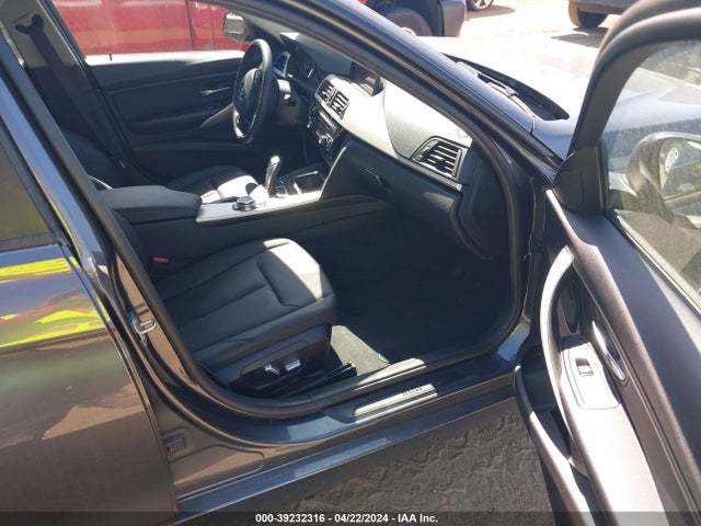 WBA8E5G53GNT94641 BMW 320i Xdrive