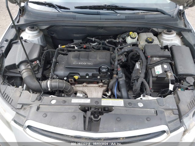 1G1PC5SB1F7132548 Chevrolet Cruze 1lt Auto