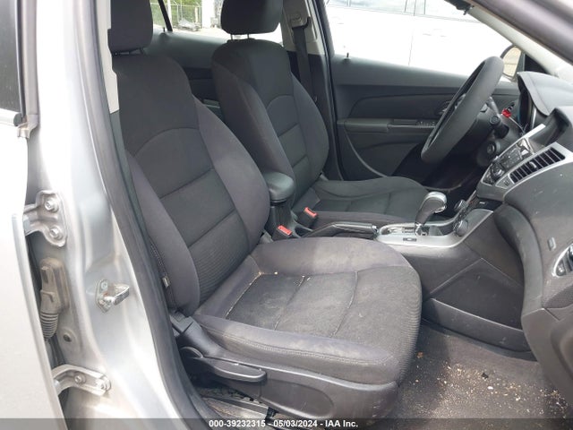 1G1PC5SB1F7132548 Chevrolet Cruze 1lt Auto
