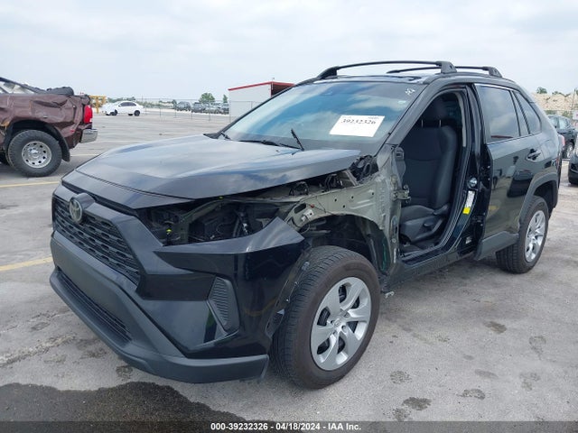 Toyota RAV4 LE 2021 2T3H1RFV5MC162975 Image 2