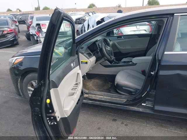 Hyundai Sonata 2017 5NPE24AF5HH542378 Image 5