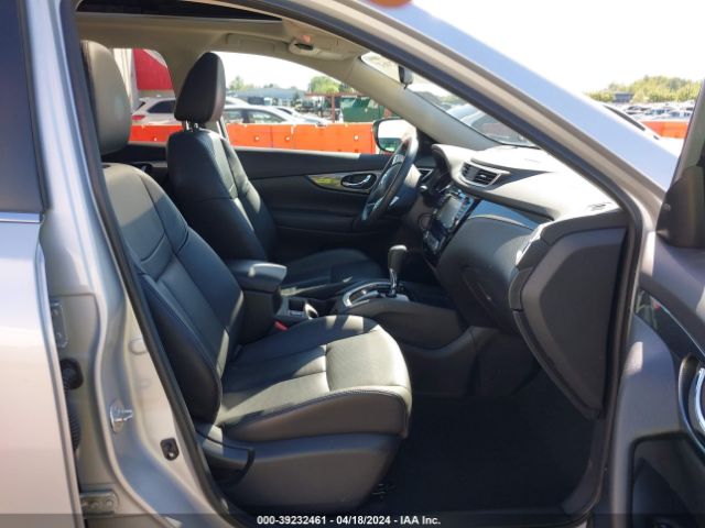 5N1AT2MT2FC814391 Nissan Rogue Sl