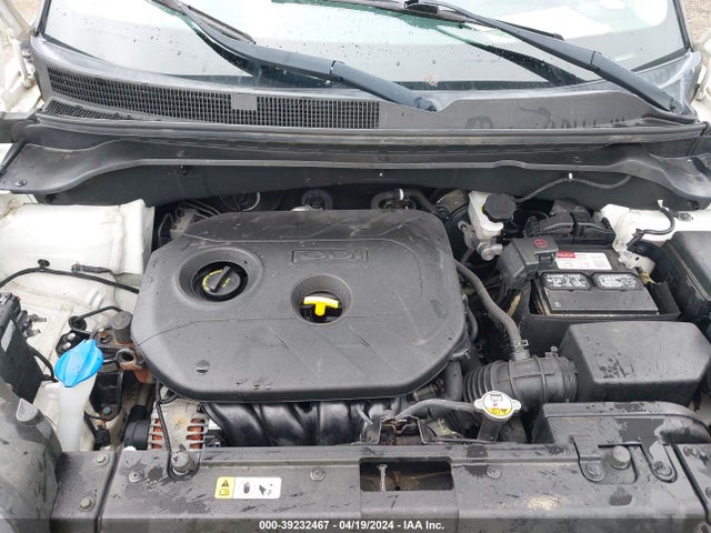 KIA SOUL + 2014 KNDJP3A51E7052571 Image 10