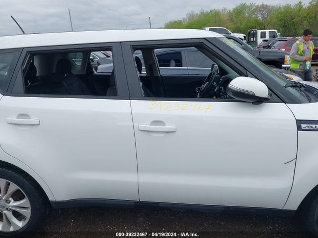 KIA SOUL + 2014 KNDJP3A51E7052571 Image 12