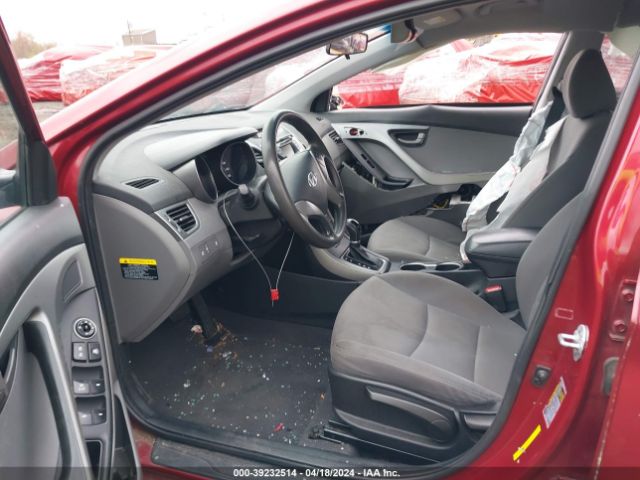 5NPDH4AE3GH785736 Hyundai ELANTRA SE