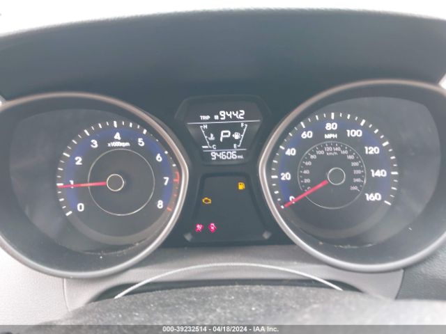 5NPDH4AE3GH785736 Hyundai ELANTRA SE