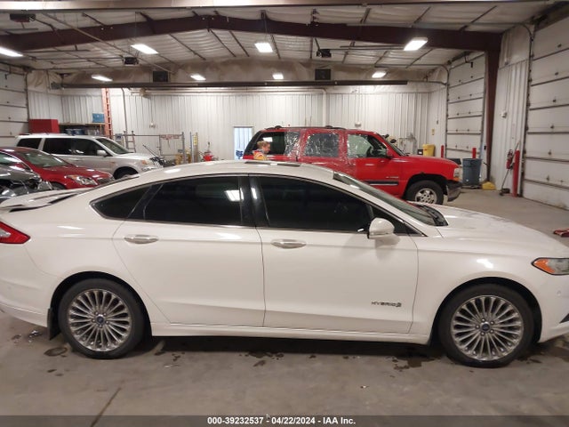 Продаж на аукціоні авто 2013 Ford Fusion Hybrid Titanium, vin: 3FA6P0RU8DR325874, номер лоту: 39232537