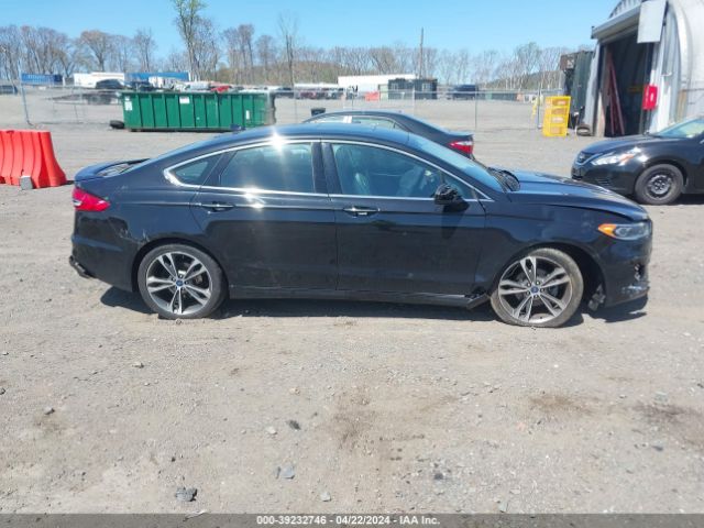 3FA6P0K98KR271057 Ford Fusion Titanium