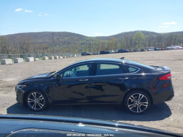 3FA6P0K98KR271057 Ford Fusion Titanium