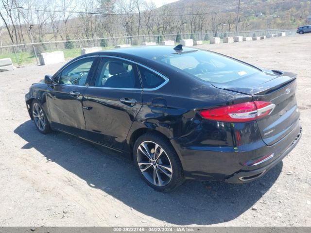 3FA6P0K98KR271057 Ford Fusion Titanium