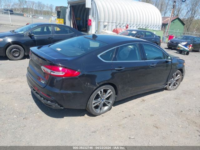 3FA6P0K98KR271057 Ford Fusion Titanium