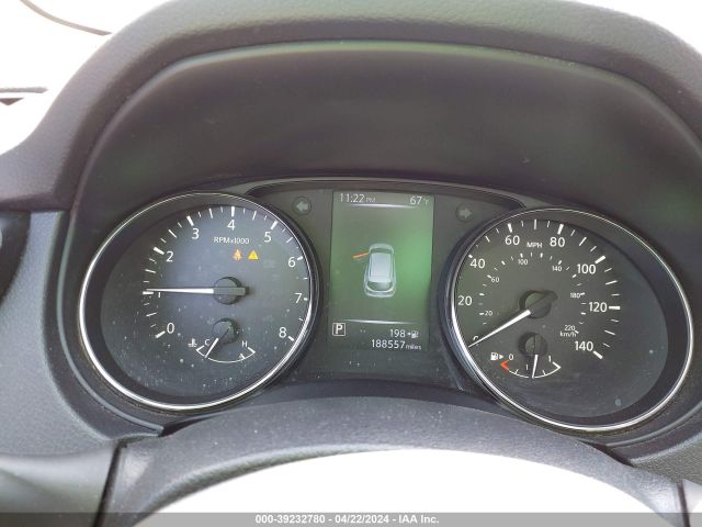 JN1BJ1CP8JW188563 Nissan Rogue Sport S