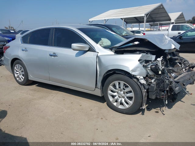 Nissan Altima 2.5 S 2014 1N4AL3APXEC129187 Image 1