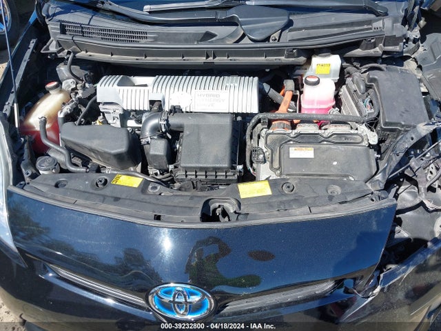 Toyota Prius Three 2014 JTDKN3DU2E1833485 Image 10