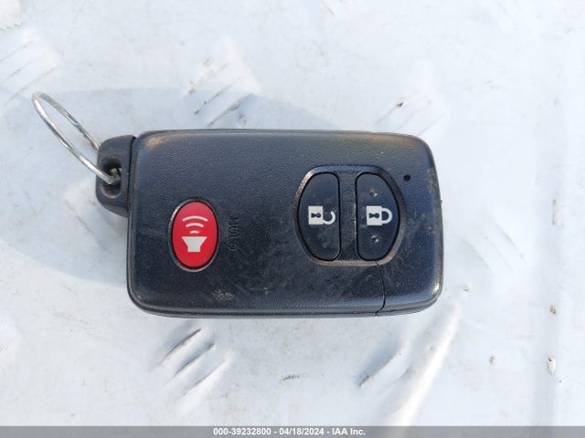 Toyota Prius Three 2014 JTDKN3DU2E1833485 Image 11