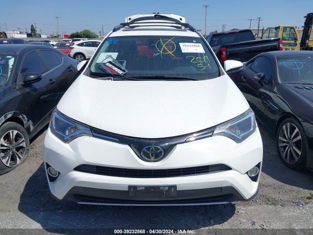 Toyota Rav4 Xle 2018 JTMWFREV4JJ165109 Image 13