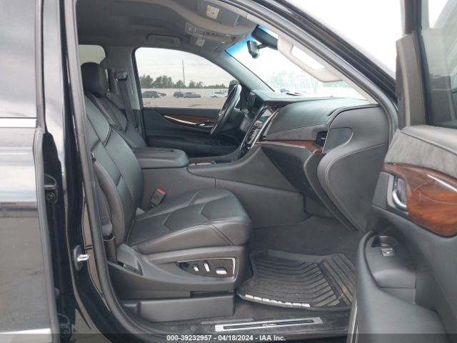 1GYS3AKJXKR374779 Cadillac Escalade Standard
