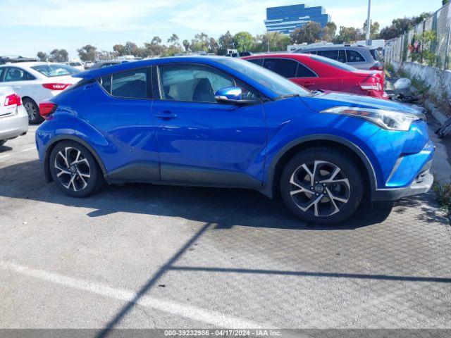 NMTKHMBX7JR017670 Toyota C-hr Xle Premium