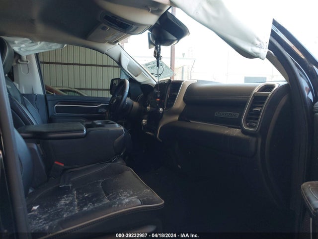 1C6SRFJTXNN131805 RAM 1500 Laramie  4x4 5'7 Box