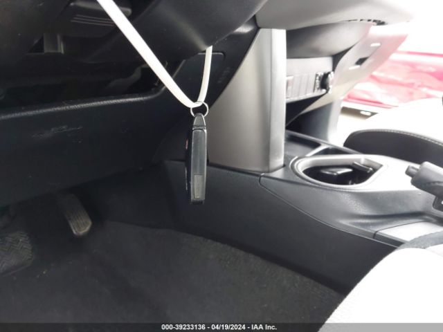 JTMRJREV4HD067699 Toyota Rav4 Hybrid Xle