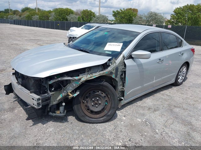 Nissan Altima 2.5 S 2017 1N4AL3AP3HN310012 Image 2